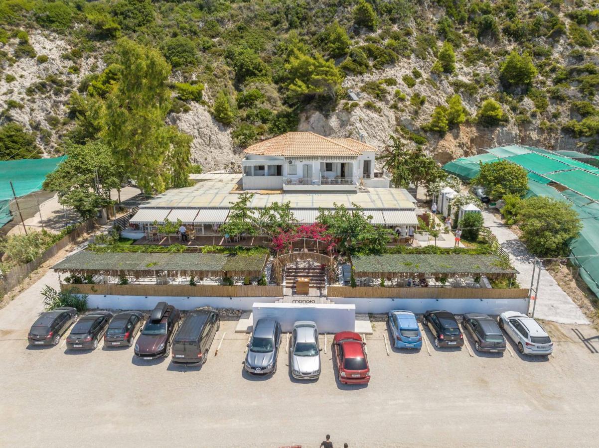 Monato Luxury Apartments Ayios Nikitas Luaran gambar
