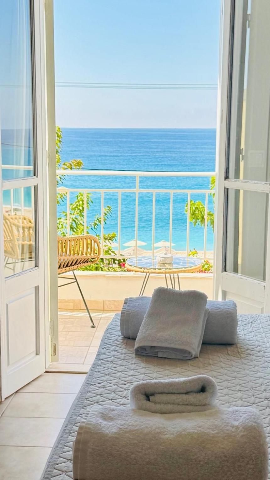 Monato Luxury Apartments Ayios Nikitas Luaran gambar