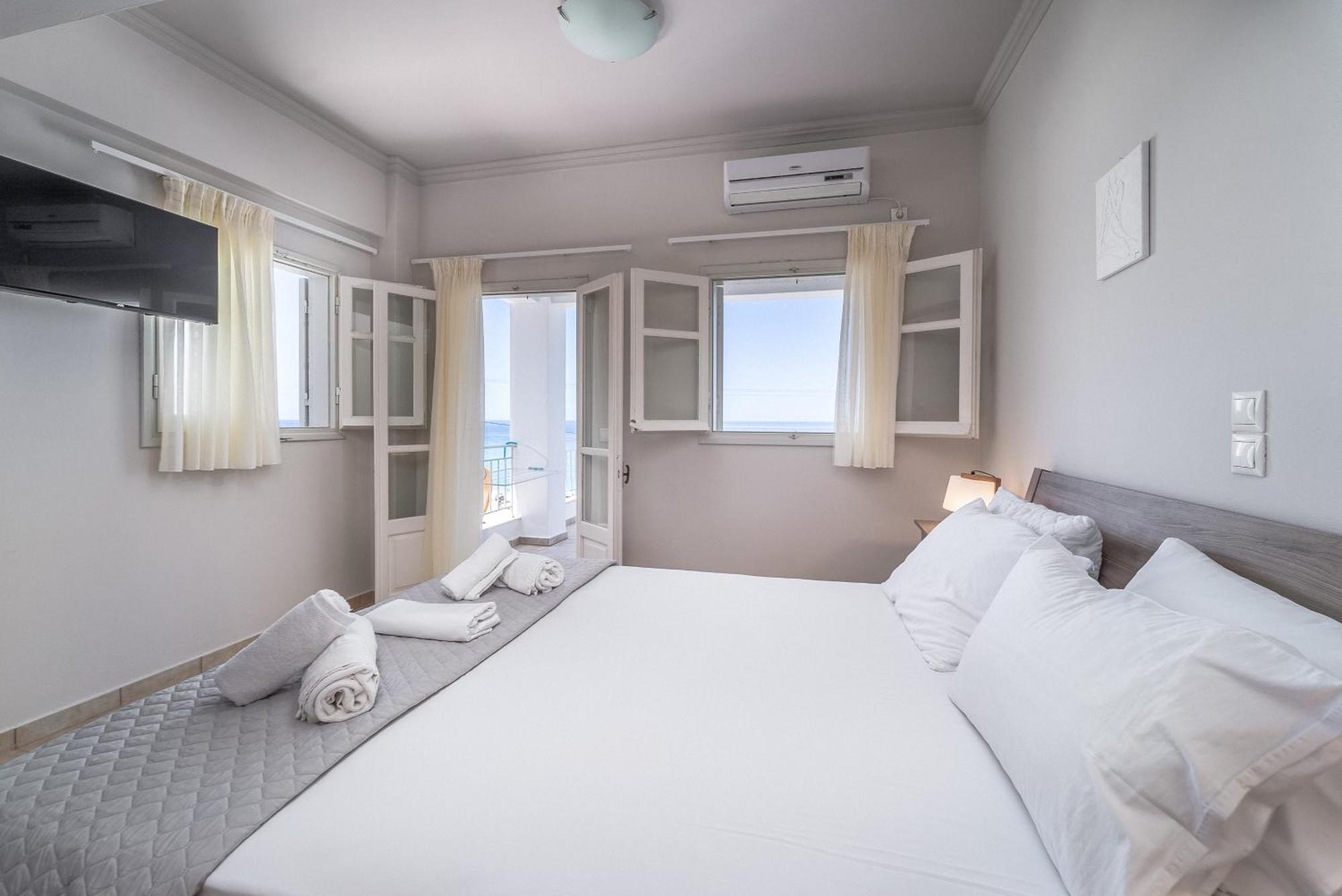 Monato Luxury Apartments Ayios Nikitas Luaran gambar