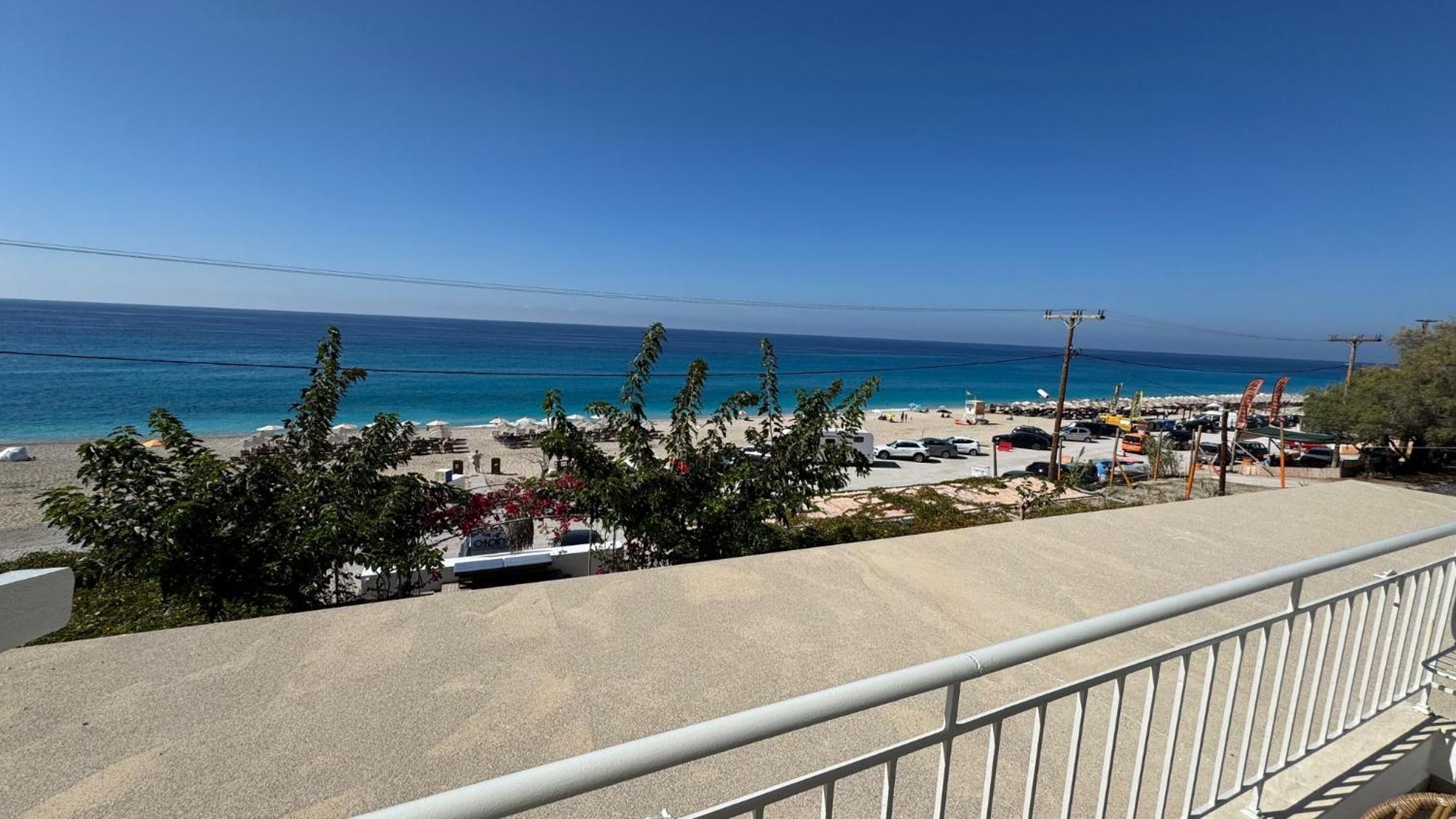Monato Luxury Apartments Ayios Nikitas Luaran gambar