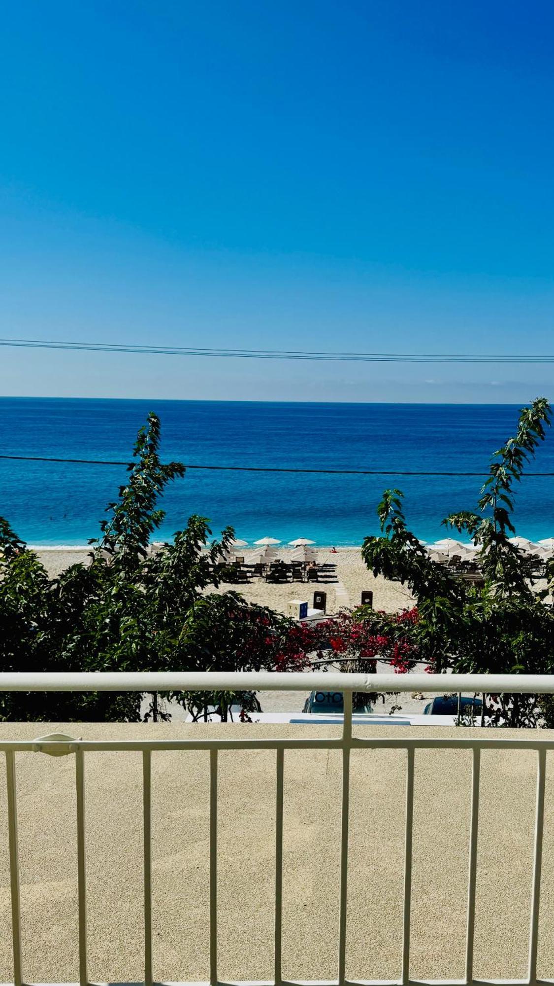 Monato Luxury Apartments Ayios Nikitas Luaran gambar
